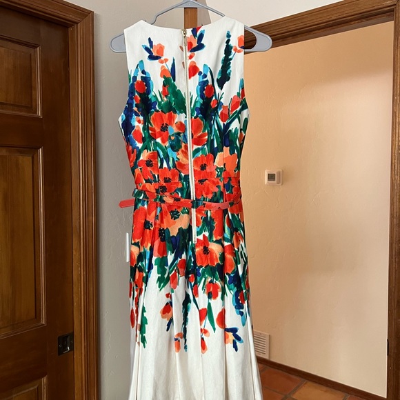 Eliza J floral dress with belt - Picture 3 of 4